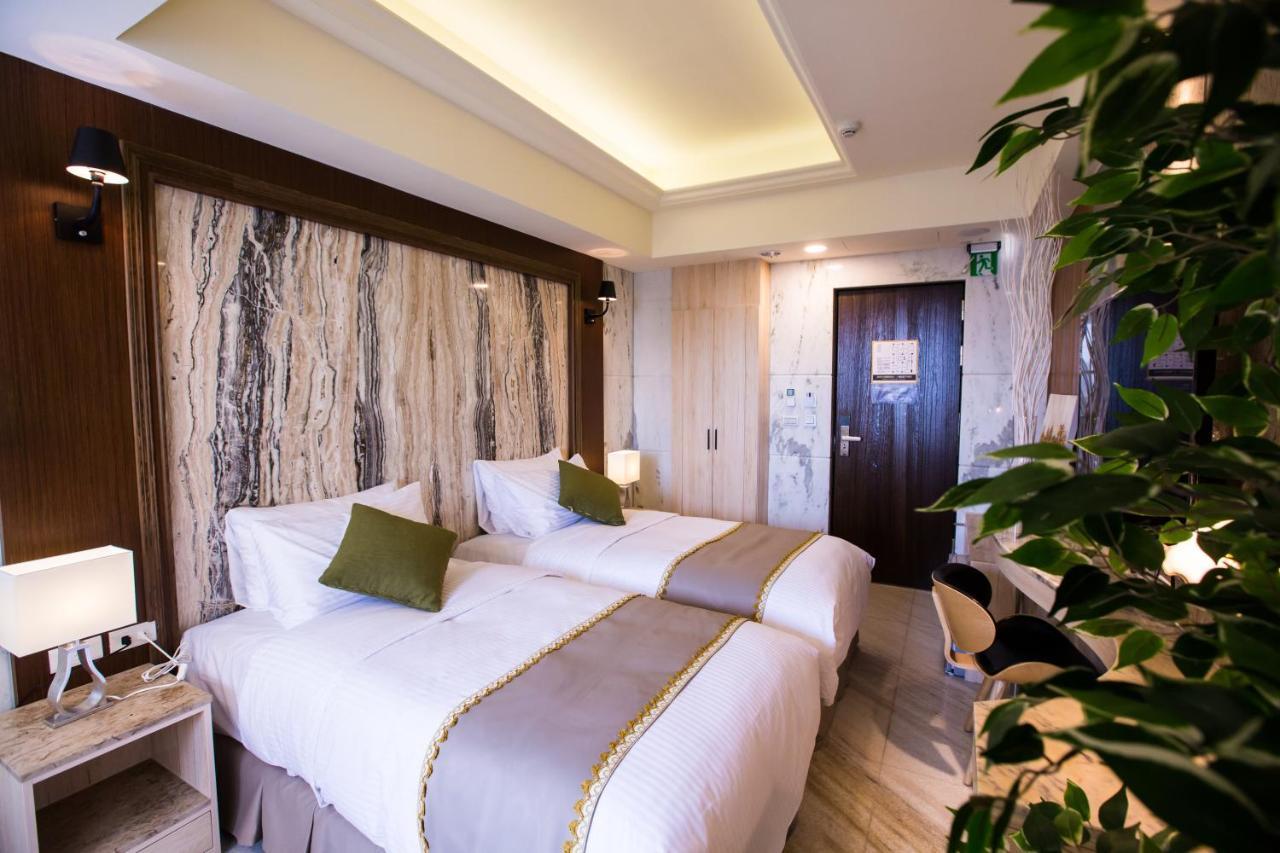 Hotel Maple Taiwan Boulevard Тайджун Екстериор снимка