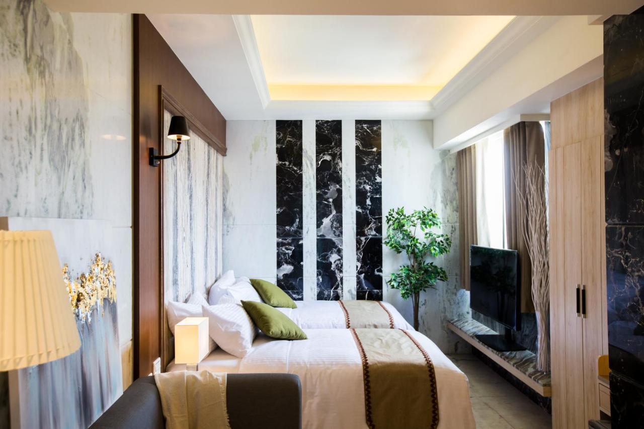 Hotel Maple Taiwan Boulevard Тайджун Екстериор снимка
